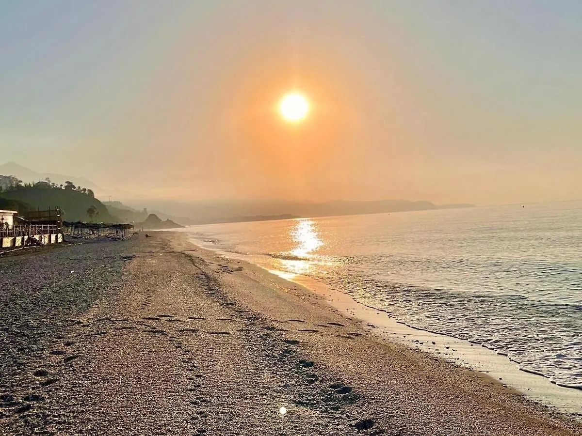 Escapada Familiar En Torrox Costa A 100M De La Playa, Vistas Al Mar Y Parking Gratis Apartamento